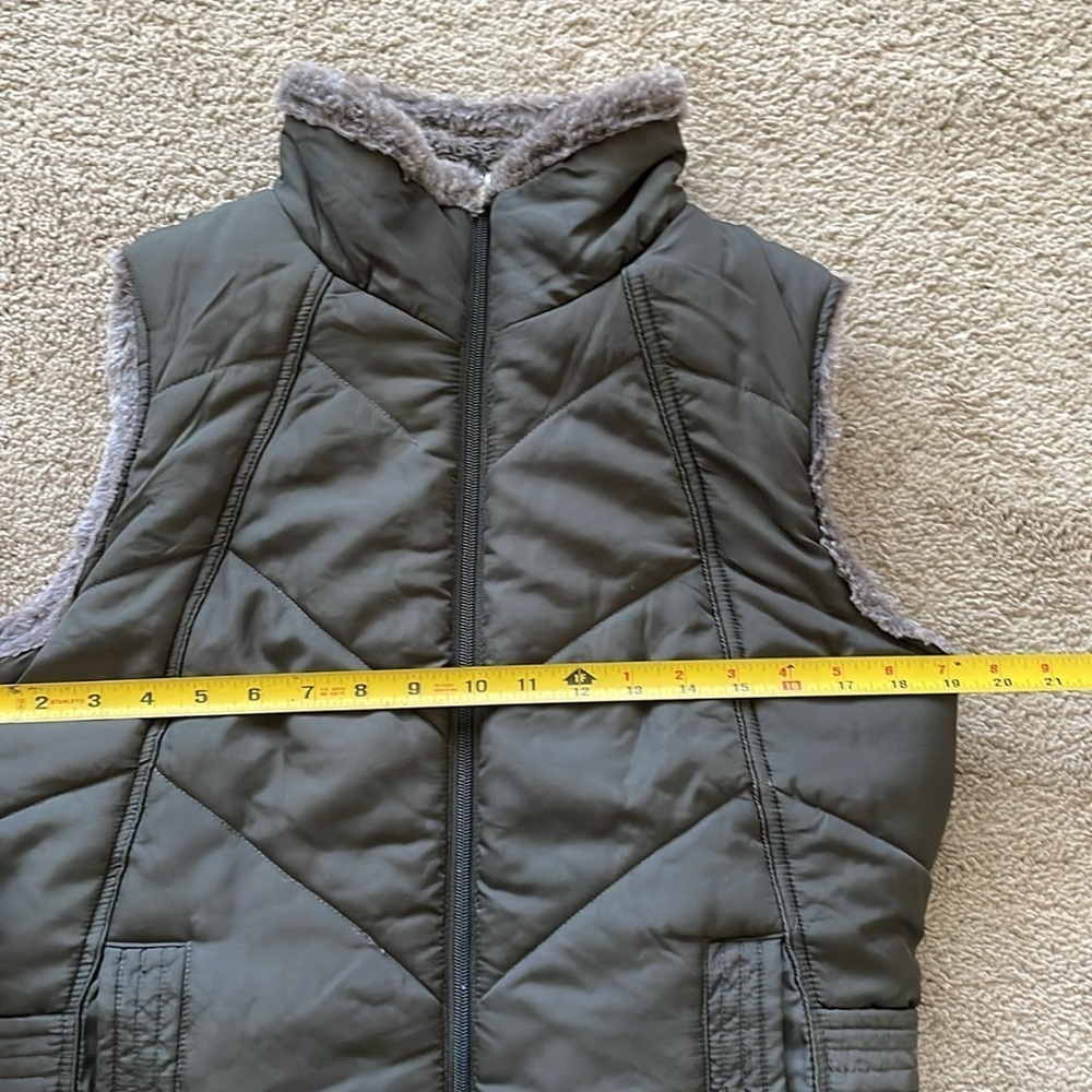 Keren Hart Reversible Quilted Faux Fur Vest W’s S Full Zip Dark Olive Cabincore - Picture 9 of 12